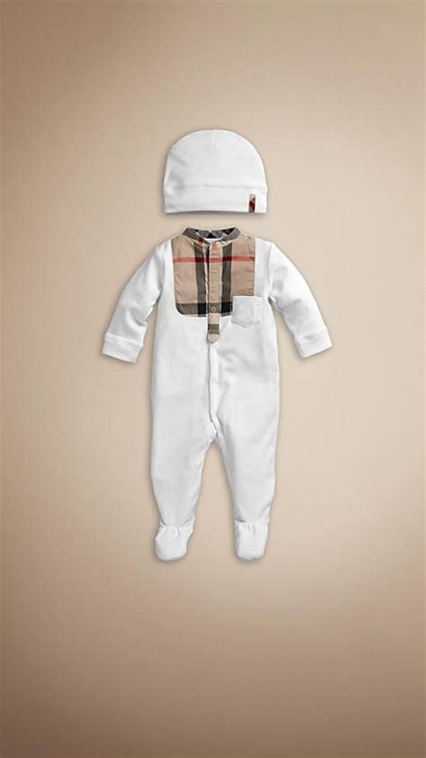 burberry newborn boy outfit|Burberry baby outlet online.